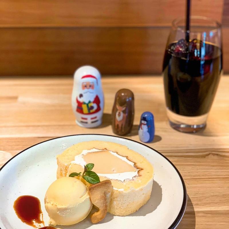 ぷりんロールcake(5 waters cafe)