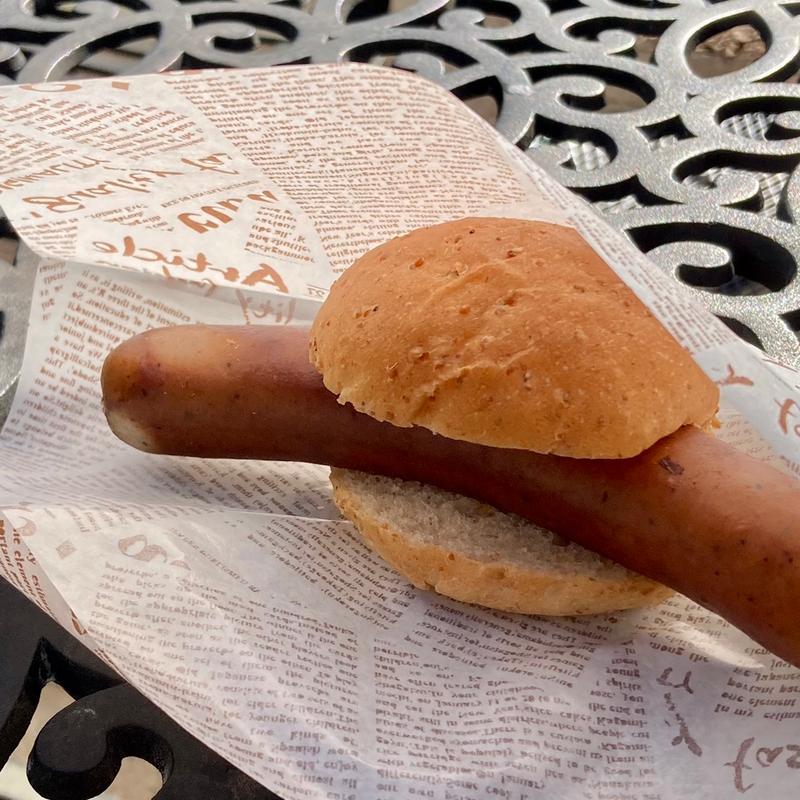 ドイツ風ホットドッグ　きぬびき(ソーセージ工房メッツゲライ・ハットリ)