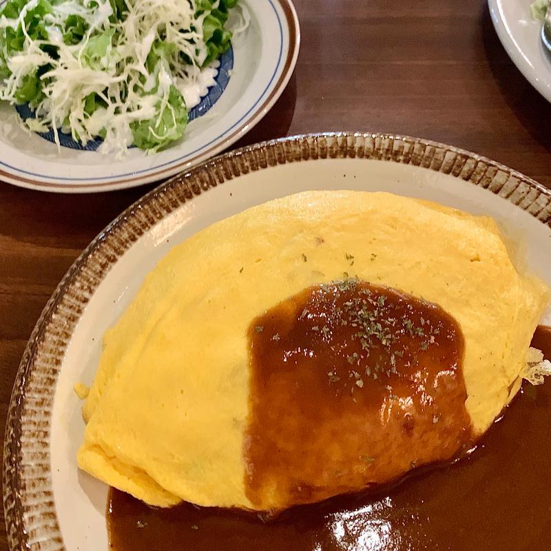 特製カレーソースのチーズオムライス(talo coffee(タロ コーヒー))