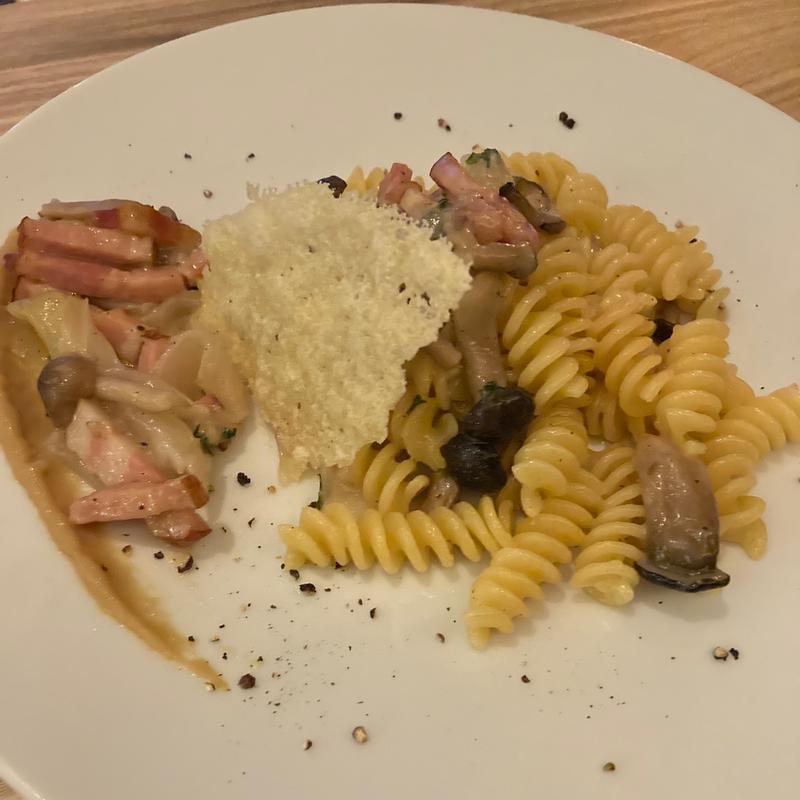 カジュアルディナー パスタ(Mercedes me Tokyo / UPSTAIRS)