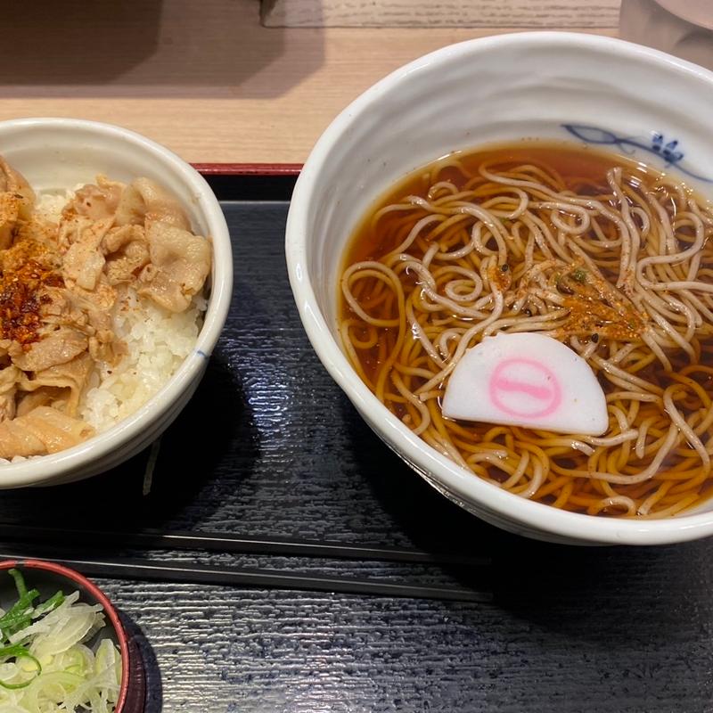 かけそば＋肉丼(そばいちエキュート赤羽店)