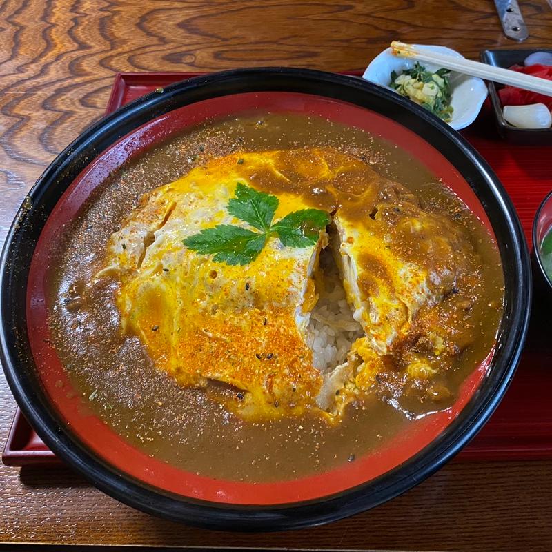 七味香る旨辛カレーカツ丼(しぶき亭 )