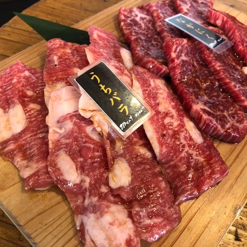 (炭火焼肉 ミート ミート)