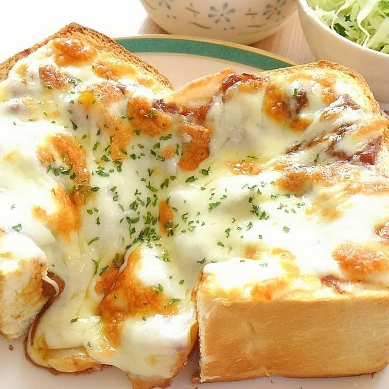 ハヤシソースのパングラタン(DAY & NIGHT)