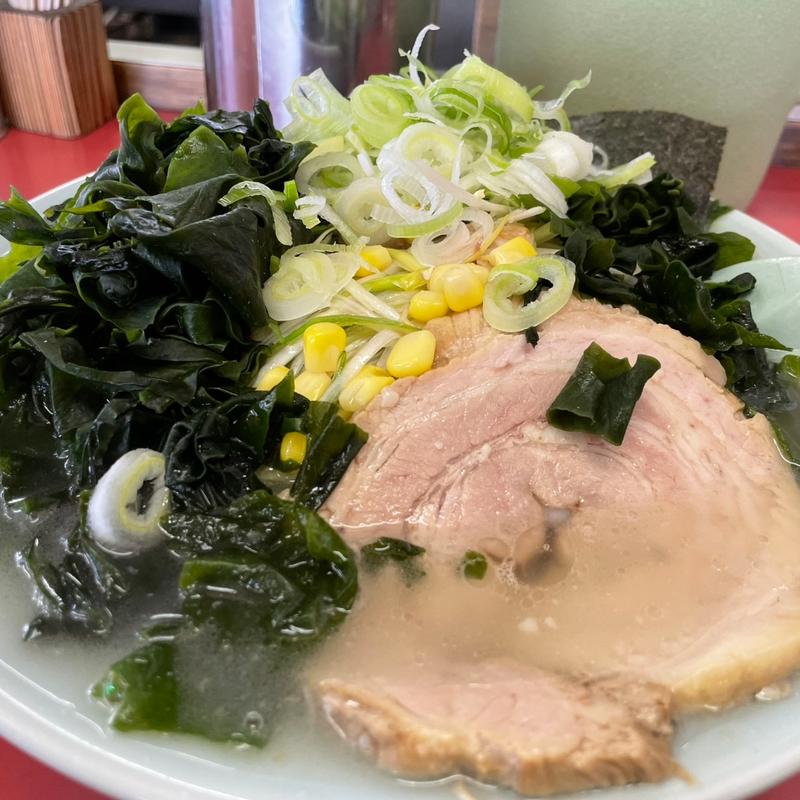 ネギ塩ラーメン＋薬味ネギ＋わかめ＋大チャーシュー1枚(ラーメンショップ 羽生インター店)