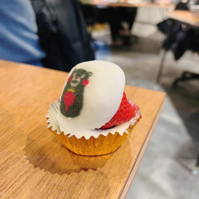 いちご大福(いちご大福専門店よねはく 神田神保町店)