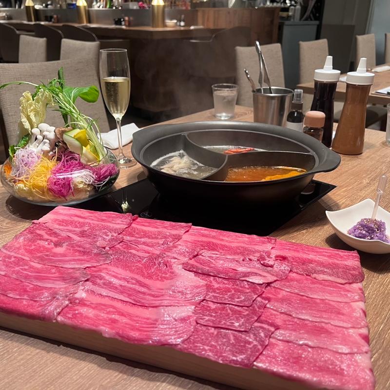 贅沢しゃぶしゃぶセット 　特選黒毛和牛(ボンカリテ)