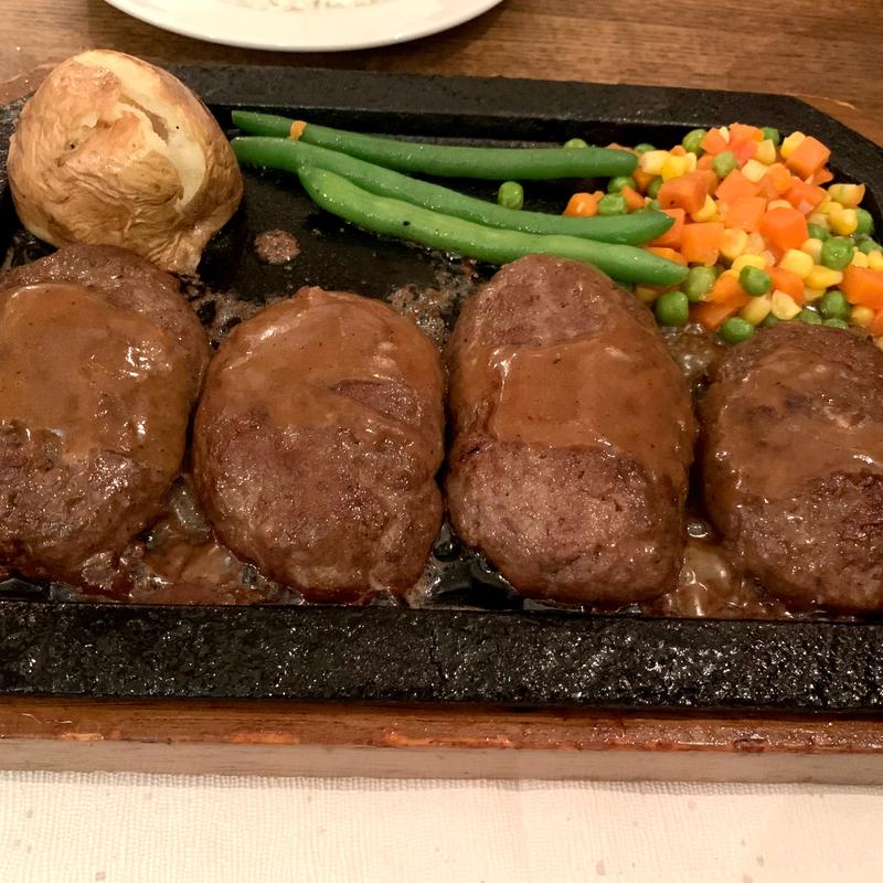 1ポンドゴールドラッシュハンバーグ(ゴールドラッシュ 新宿歌舞伎町店)