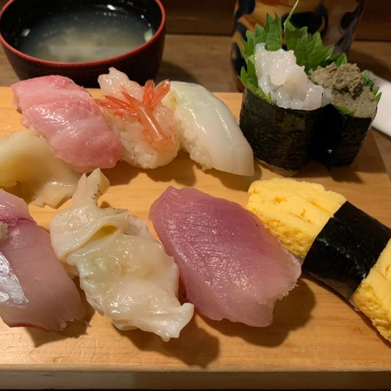 握り盛り合わせ(特上)(だるま寿司 )