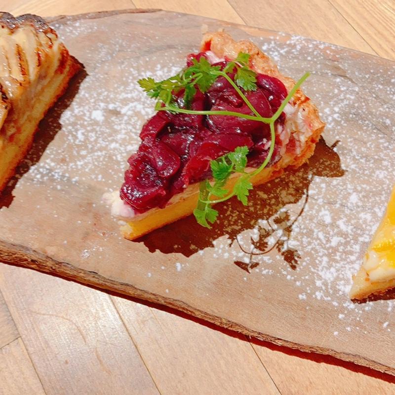 自家製タルト3種(自家醸造クラフトビール CRAFTMAN UMAMI（クラフトマン ウマミ）梅田茶屋町店)