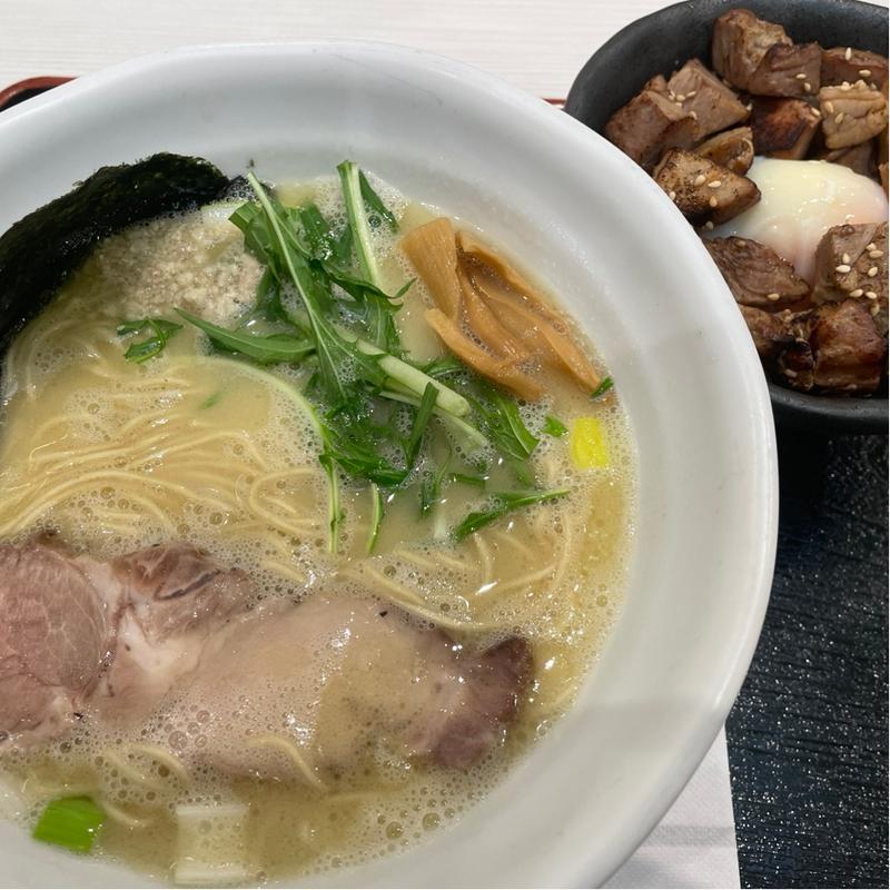 濃厚鶏白湯ラーメン(麺処 景虎)
