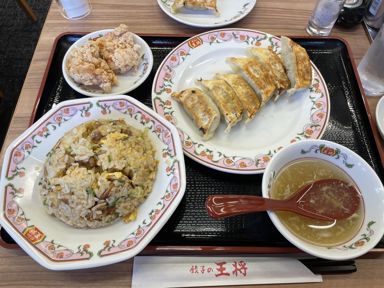 Boichi『ユミンにご飯を食べさせたい』『スペースシェフ シーサー』2冊セット スペースシェフシーザー」（Boichi）のシーザー風高麗人参