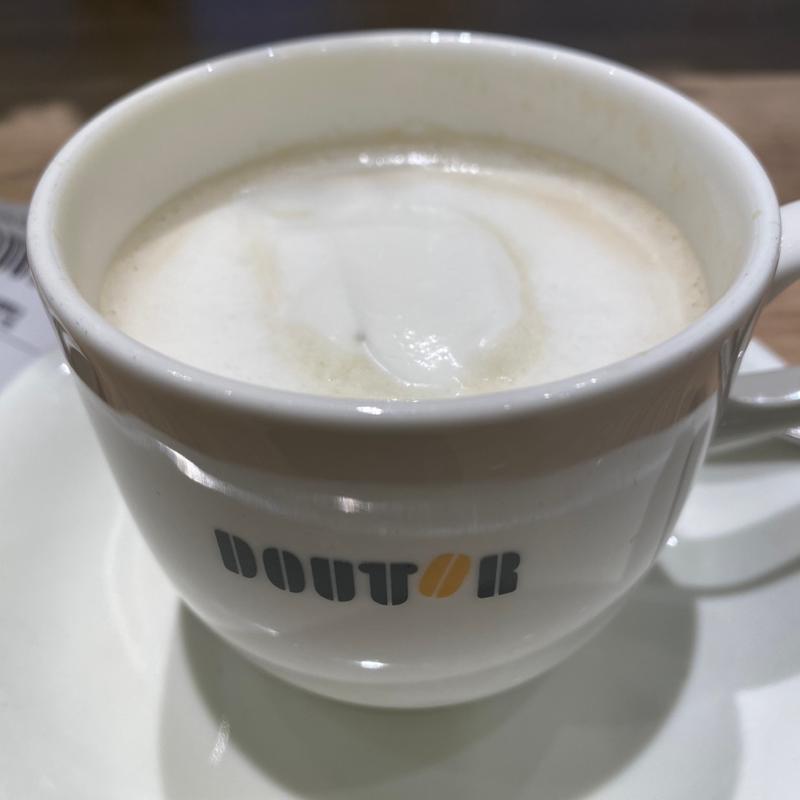 贅沢ほうじ茶ラテ(ドトールコーヒーショップ 天神ソラリアステージ店)