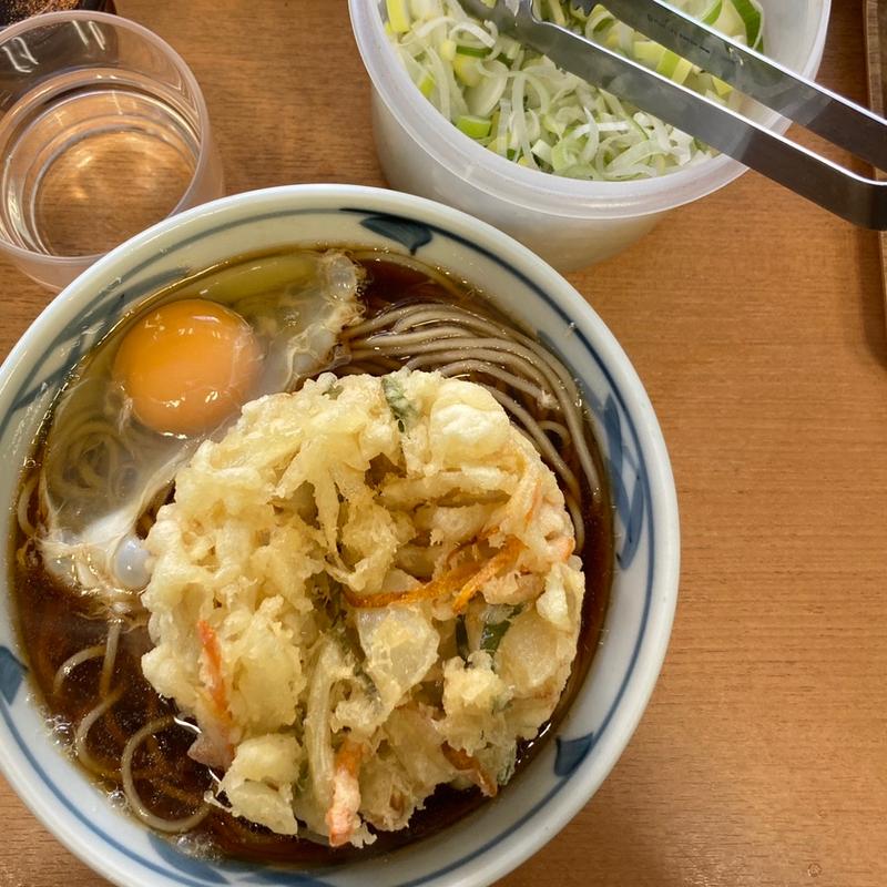 かき揚げ玉子そば(加賀)