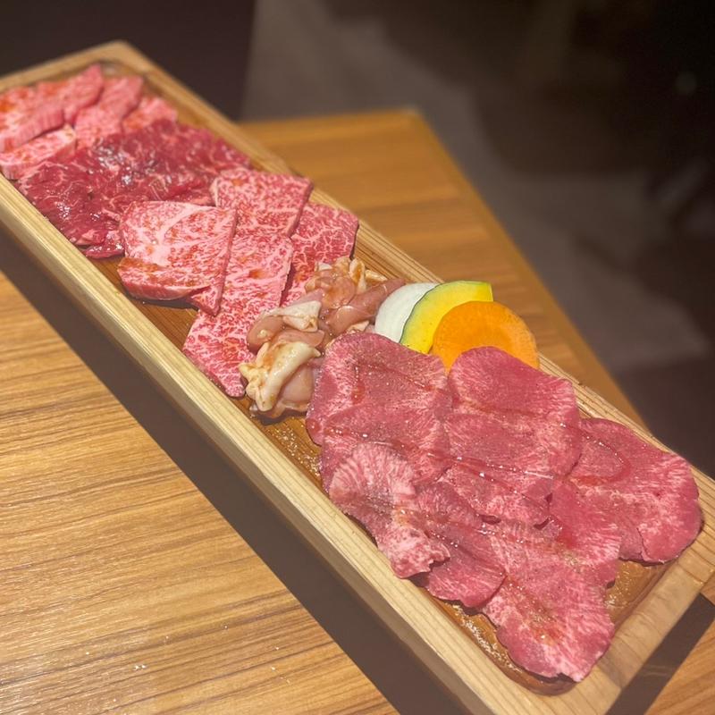 まるとく盛り(炭火焼肉　まるじゅう )