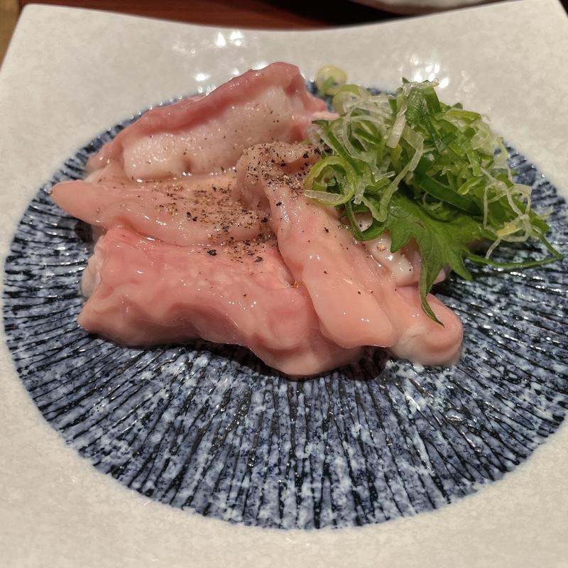 和牛ねぎ塩ホルモン(焼肉 龍華園)