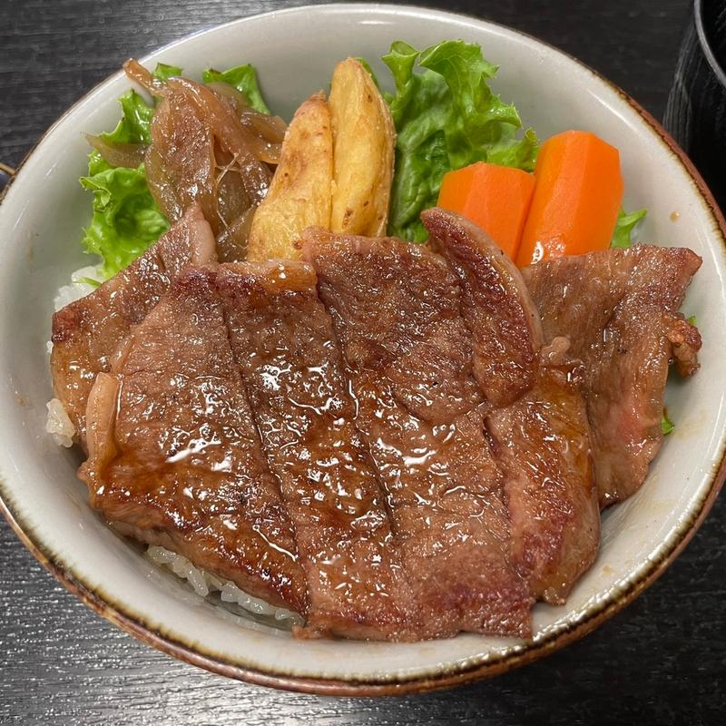 松坂牛リブステーキ丼(二光堂 寶来亭 （宝来亭 ほうらてい）)