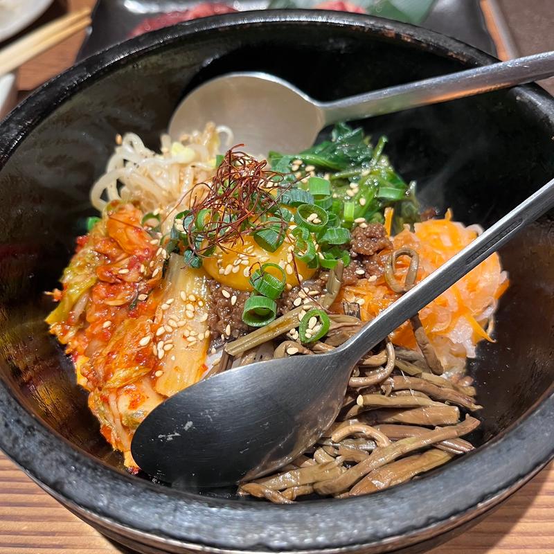 石焼ビビンバ(炭火焼肉ぶち 関内店)