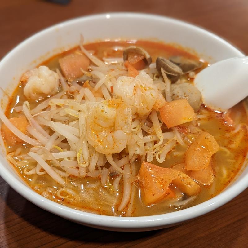 トムヤムクンラーメン(中国料理＆タイ料理 チャイハナ 横浜西口店)