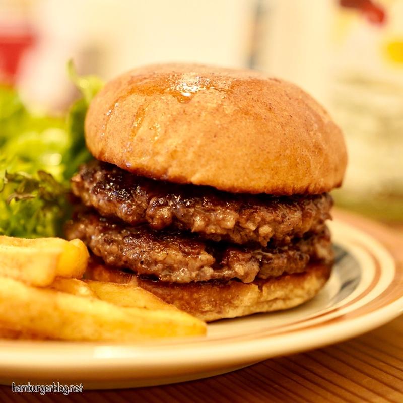 パンと肉(Brisk Stand)