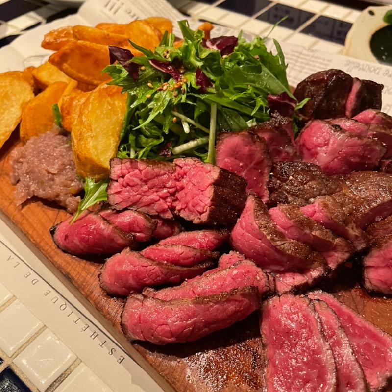 神居牛(おきなわステーキ酒場さぎり)