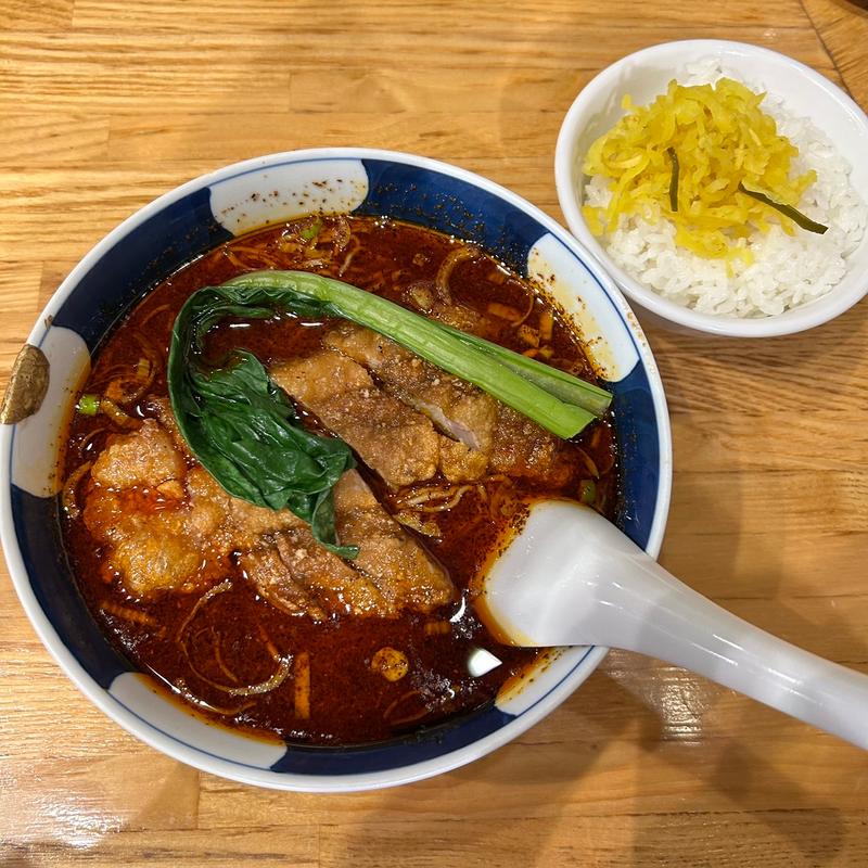 排骨酸紅麺　ぱいこうさんほんめん　中辛(支那麺 はしご 赤坂店 （しなめんはしご）)
