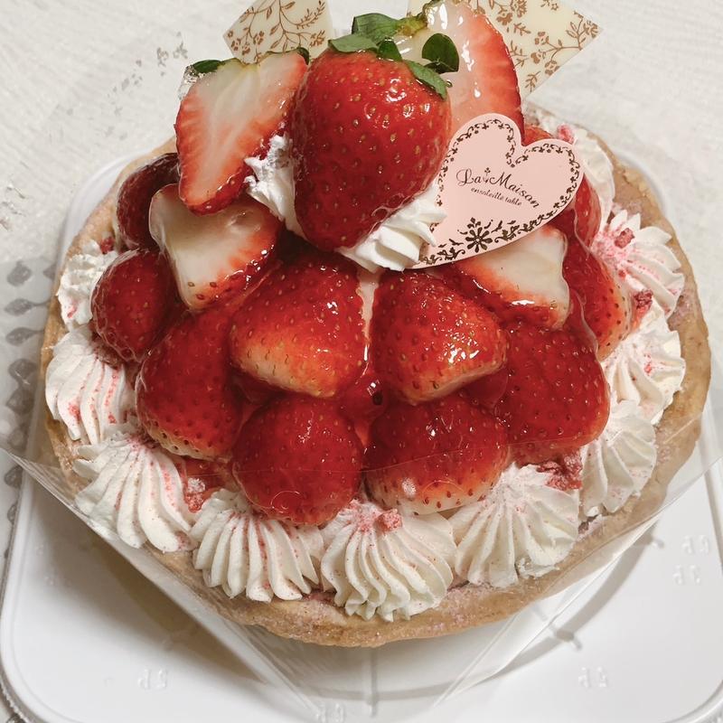 いちごのタルト(ラ・メゾン アンソレイユターブル パティスリー 新百合ヶ丘エルミロード店)