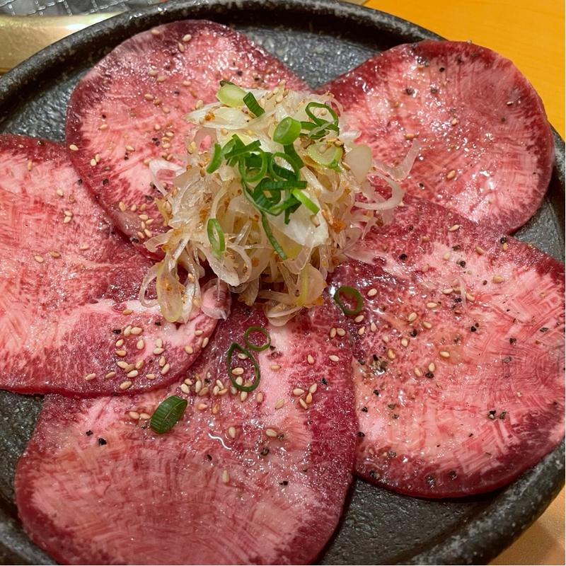 黒毛和牛上タン塩(焼肉 やわら)