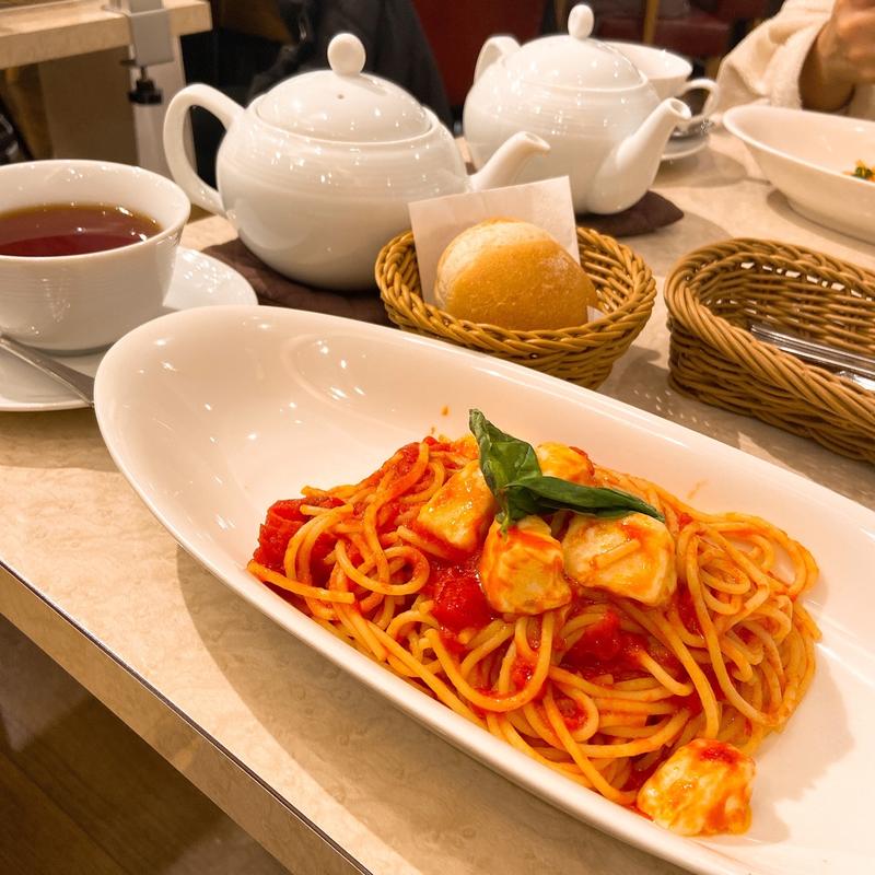 オーガニックトマトとモッツァレラチーズのトマトソースパスタ(アフタヌーンティー・ティールーム アトレ川崎)