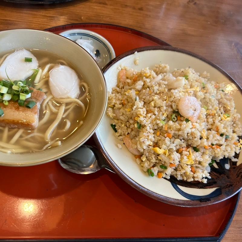沖縄そば(そば家ちるぐゎー（鶴小）北谷店)