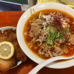 牛カルビ火鍋ジェット (牛肉1.5倍増)+バリカツ別皿(三木ジェット)