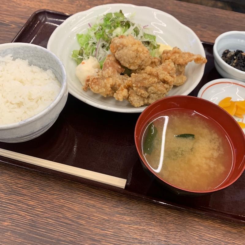 若鶏の唐揚げ(大衆酒蔵 鳥よし )