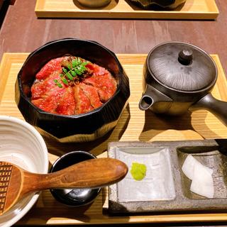 (祇園肉亭 新)