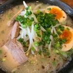 あっさり豚骨味玉入り(麺屋二郎 逗子店)