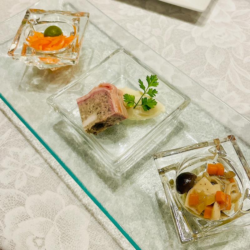 ディナーコース(前菜3種)(ヴェンティクワットロ （Venti quattro）)