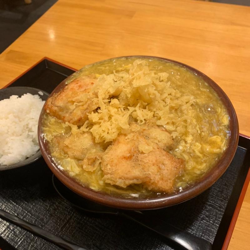 鶏卵カレーうどん(つくもうどん)