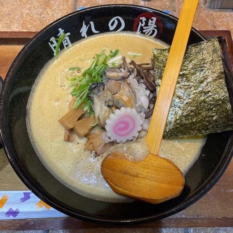 赤だし牡蠣味噌ラーメン(二代目麺酒場 晴れの陽)