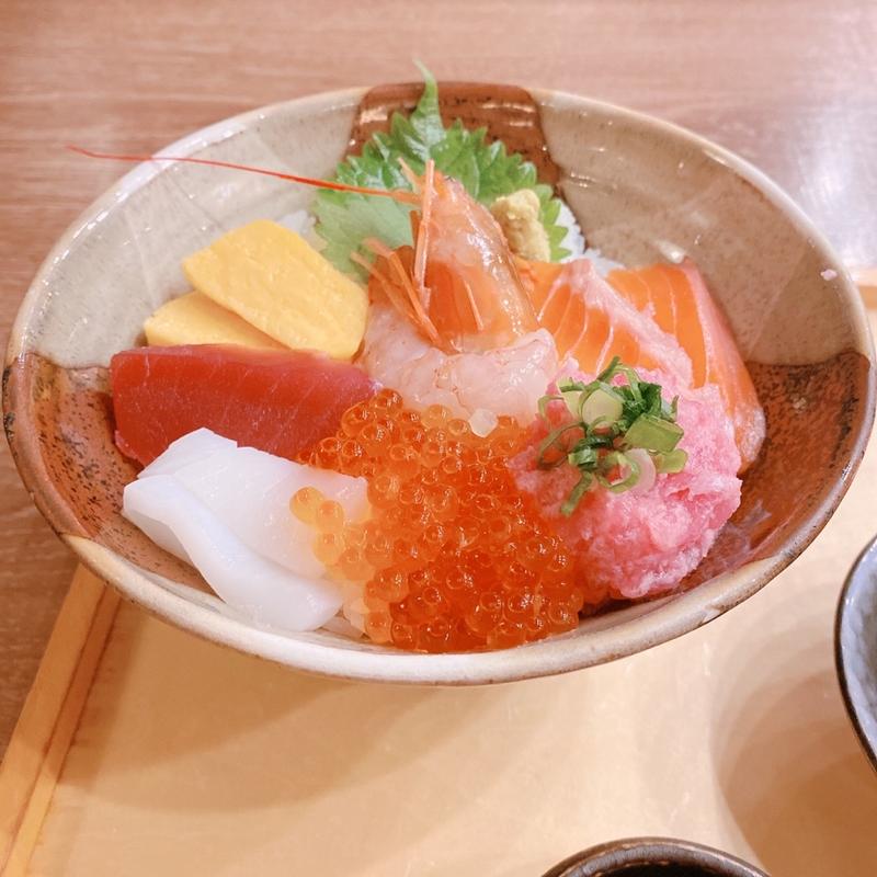 海鮮丼(五穀 旭川駅前店)