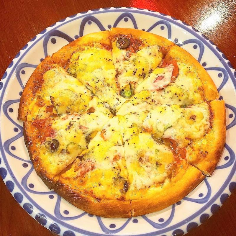 サラミのイタリアンピザ(カントリーレストランスワン)