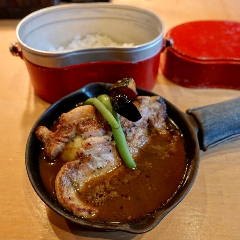 ステーキカリー やまゆり豚(アルペンジロー 本店)