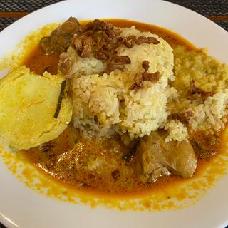 スパイシーココナッツチキンカレー(オスアシリ アーユルヴェーダ ダイニング サロン （OSUASIRI AYURVEDA DINING SALON）)