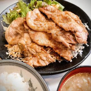 ロース生姜焼き定食(まるやま食堂 )