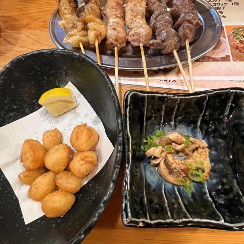 焼鳥、ニンニク天、親鳥タタキ(百崎商店 高松駅前店)