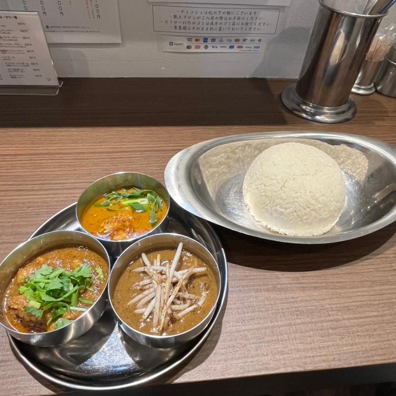 三種盛り(オイシイカレー)