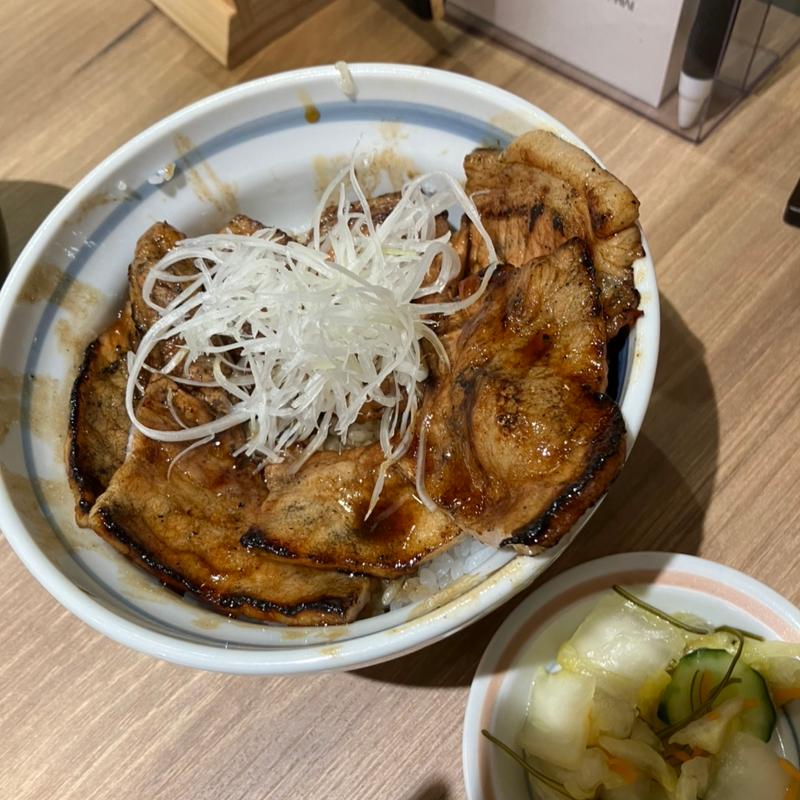 豚ざんまい　ご飯少なめ(十勝豚丼いっぴん ニッセイビル店)