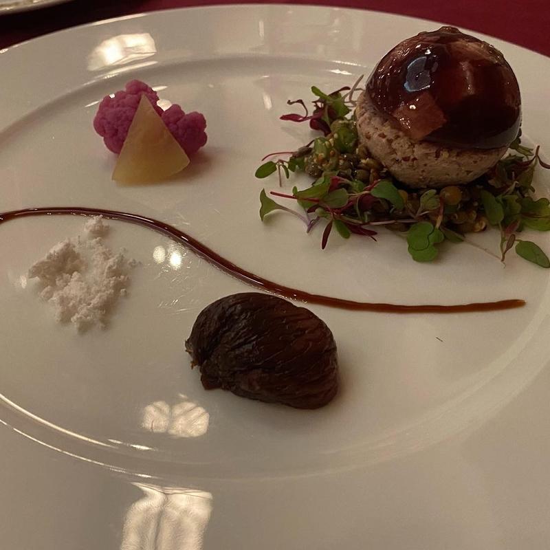 マゼラン　ポークと鶏レバーのテリーヌのゼリー寄せと合鴨のリエット(マゼランズ)