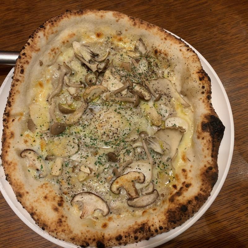 トリュフ ・ポルチーニ茸・半熟卵のビスマルク(イタリア食堂 nono)