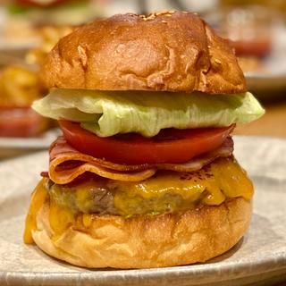 ベーコンチーズバーガー(No.18 (ナンバージュウハチ))
