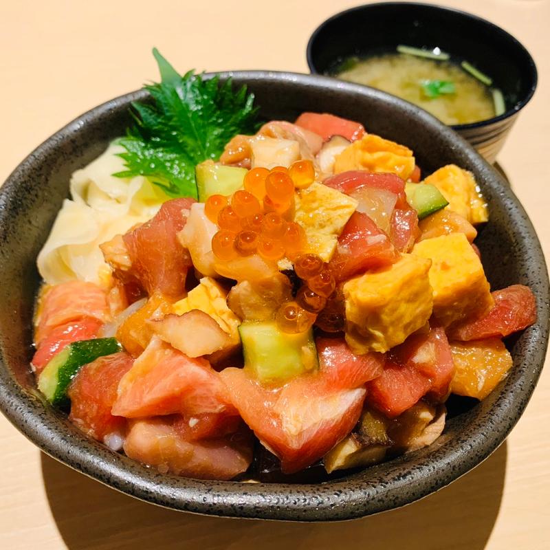 山正丼　具大盛(鮮魚・お食事処 山正 （ヤマショウ）)