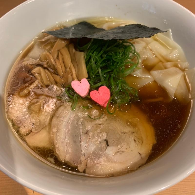 わんたん醤油(らぁ麺 恋泥棒)